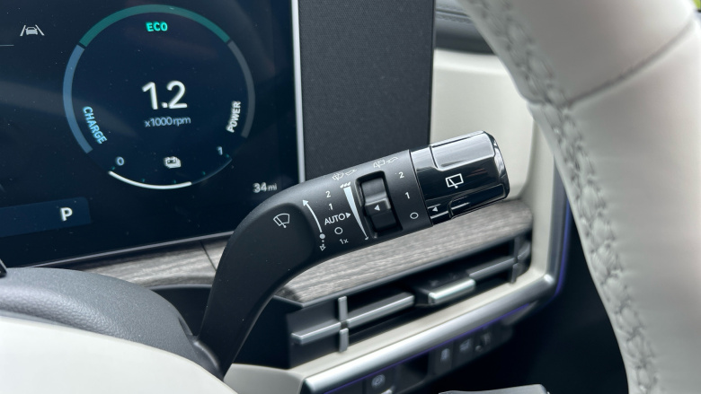 Hyundai SANTA FE 1.6 TGDi 239 Hybrid Ultimate 5dr 4WD Auto Hybrid Estate